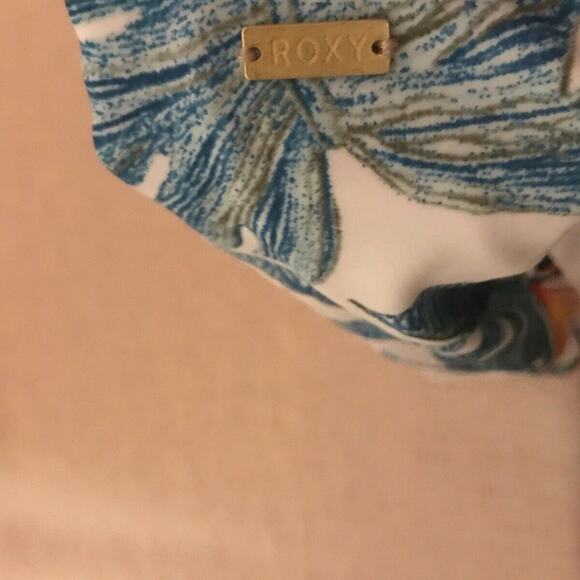 Roxy Banana Leaf Print Side Bowties Bikini Bottoms Size Medium - Picture 3 of 5